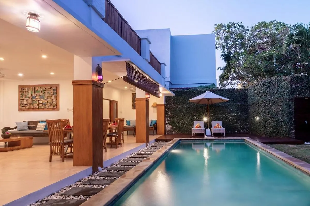 Genta- Petitenget 2Br Villa, Walk To Beach! Seminyak  0*, Seminyak (Bali)