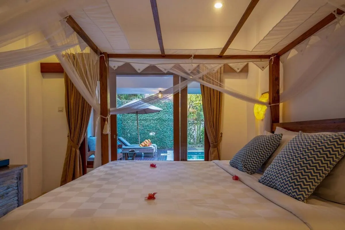 Genta- Petitenget 2Br Villa, Walk To Beach! Seminyak Villa